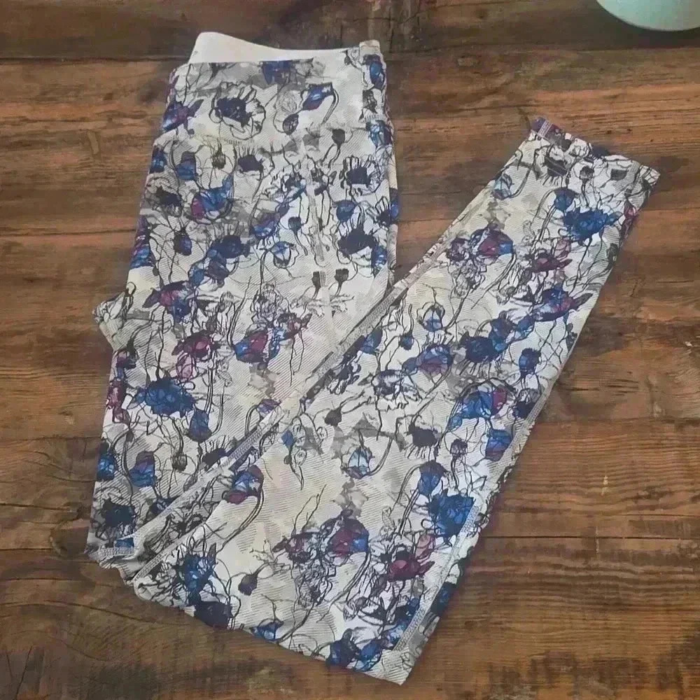Floral leggings